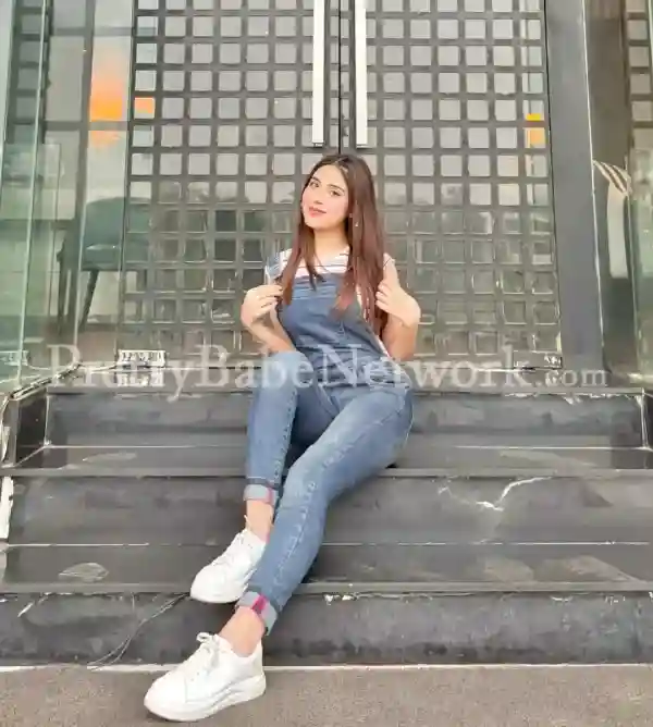 I'm Anaya 23-year-old offering you both incall and outcall service in Bangalore